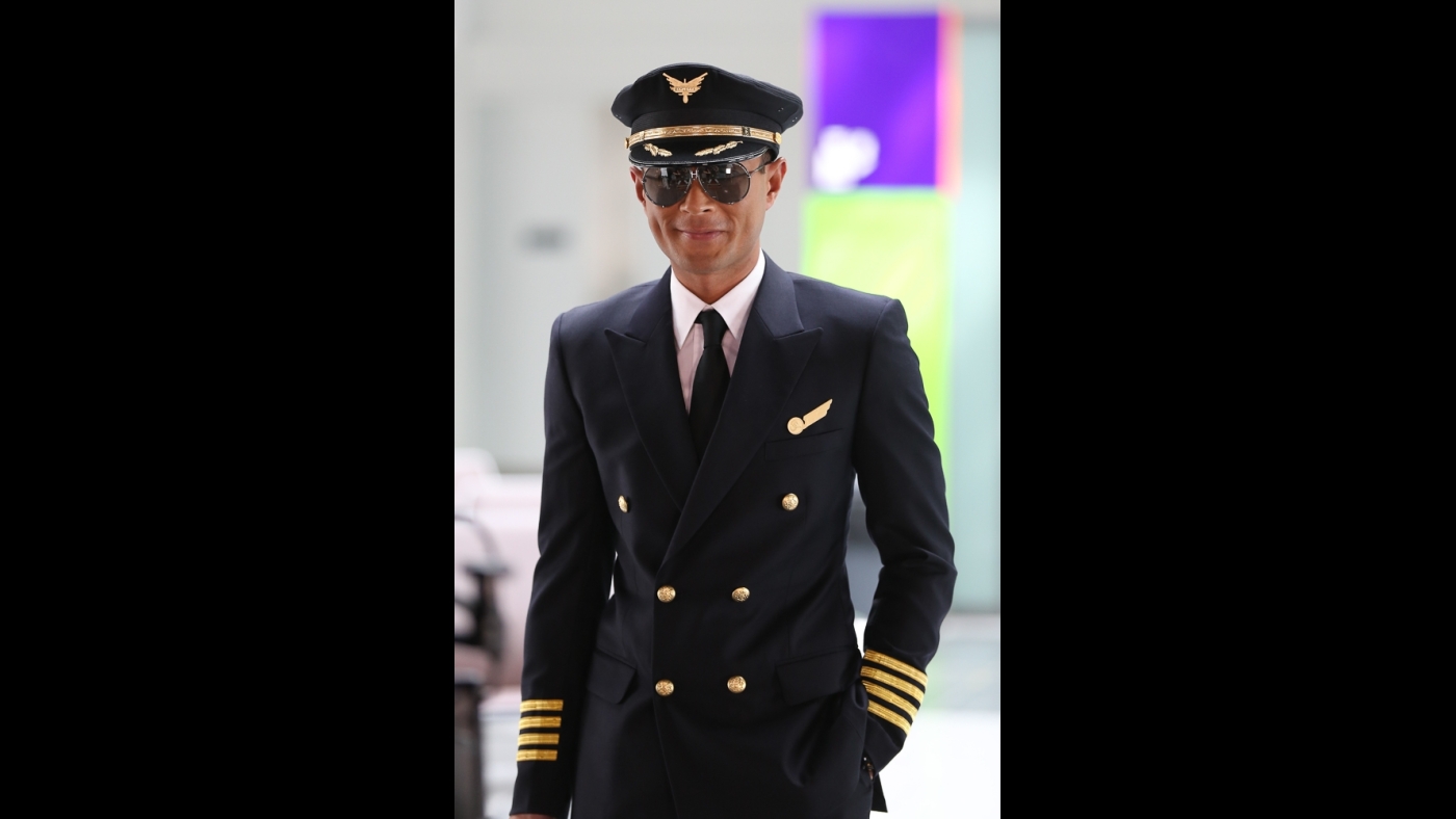 2302a72eeb7bed9484192a3a23141511